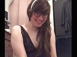 ladyboy thaissa guimaraes enjoys riding s dick