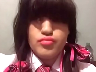 pretty shemale teasing on webcam