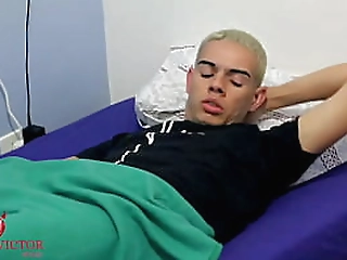 black mature transgender gives a nice facial to a white stud