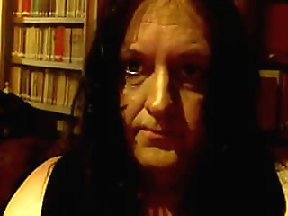 tranny gets spit roasted in this awesome threesome scene