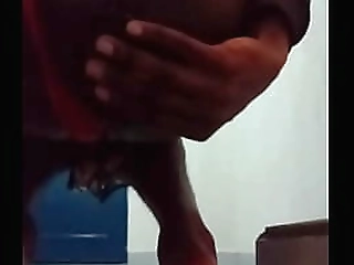 andrea ravel takes a bath and masturbates