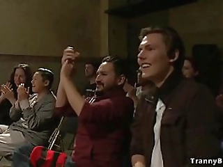 shemale bodybuilder anal fucks her fan