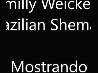 emilly weickert mostrando o seu corpo musculoso