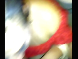 tranny in gloves thrusts her fingers deep into shemales ass