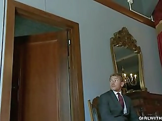 shemale fucks bodyguard in cowboy pose