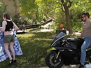 tranny skylar adams barebacked outdoor