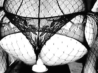 stunning latina shemale lynda karoynne solo masturbation