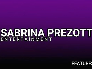 slender ladyboy sunny fingering her ass