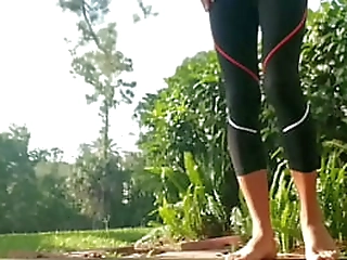 trans chick michelly mataroli strokes her rod